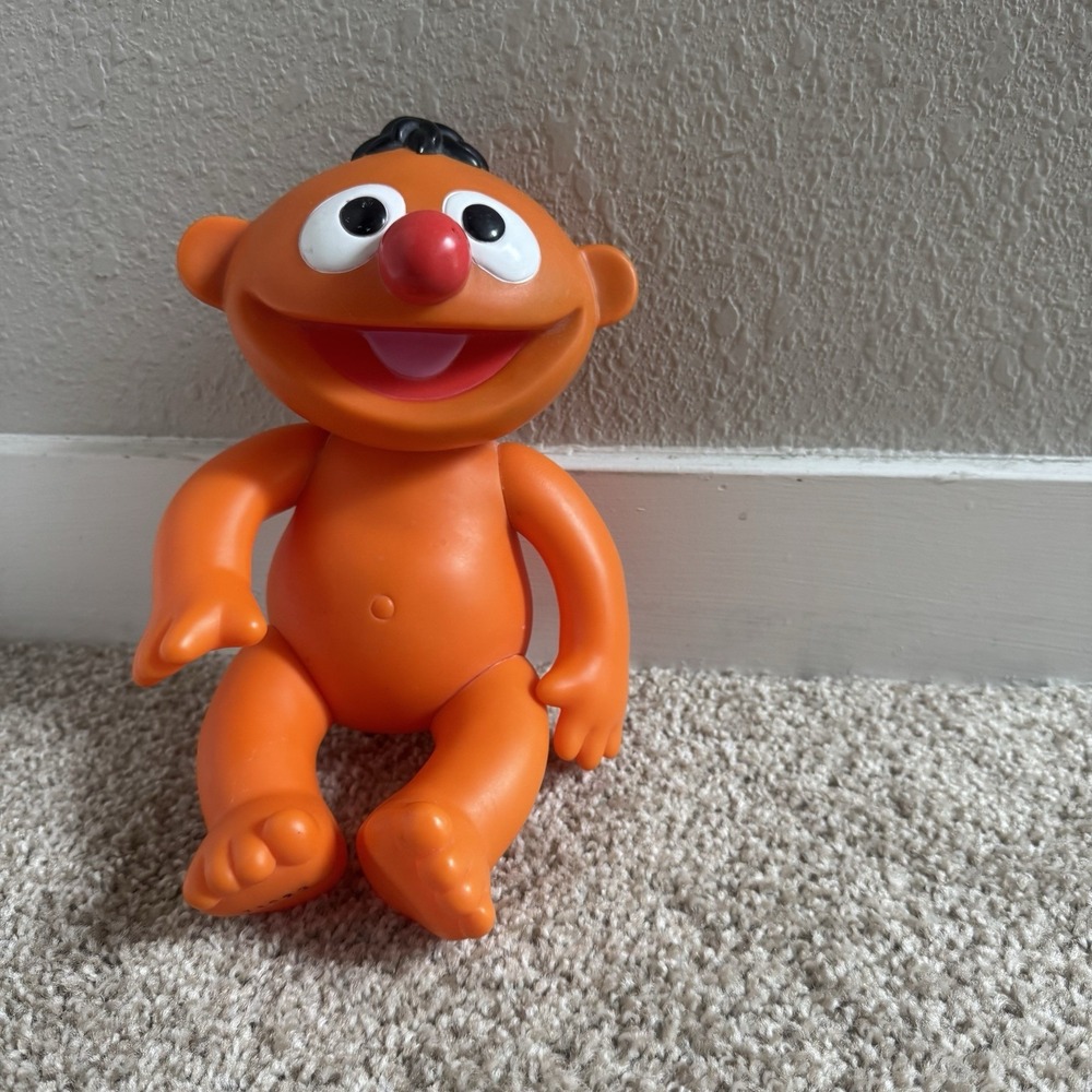 Vintage 1996 Tyco Baby Ernie Bath Tub Toy Doll Sesame Street 11" No Diaper